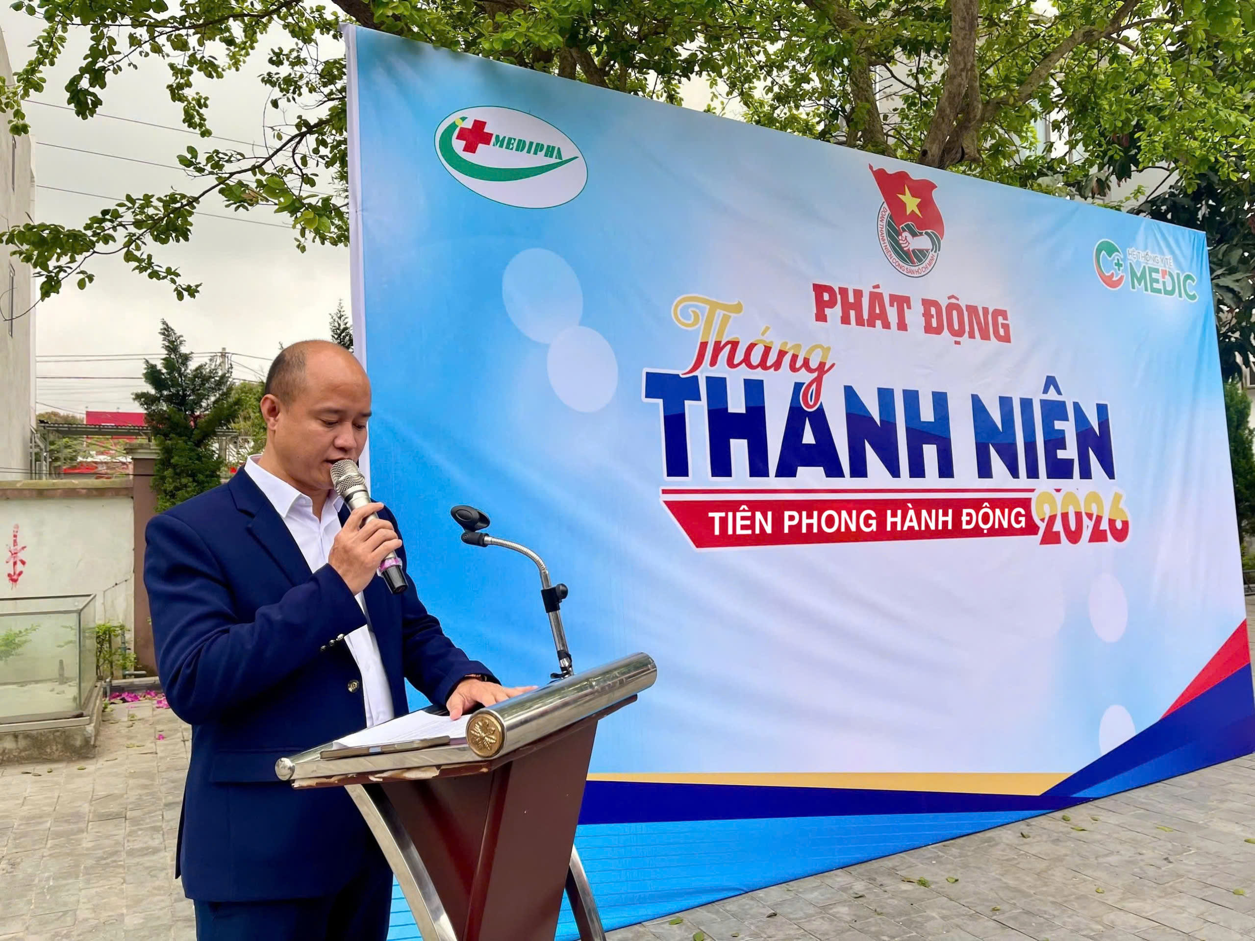 Ông Nguyễn Trung Kiên - Tổng giám đốc điều hành Hệ thống Y tế Medic phát biểu và phát động tháng thanh niên