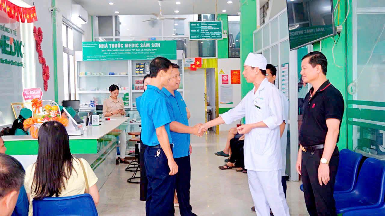 Hoạt động ý nghĩa thể hiện tinh thần trách nhiệm vì cộng đồng của Công ty Cổ phần Medic Sầm Sơn và Hệ thống Y tế Medic.