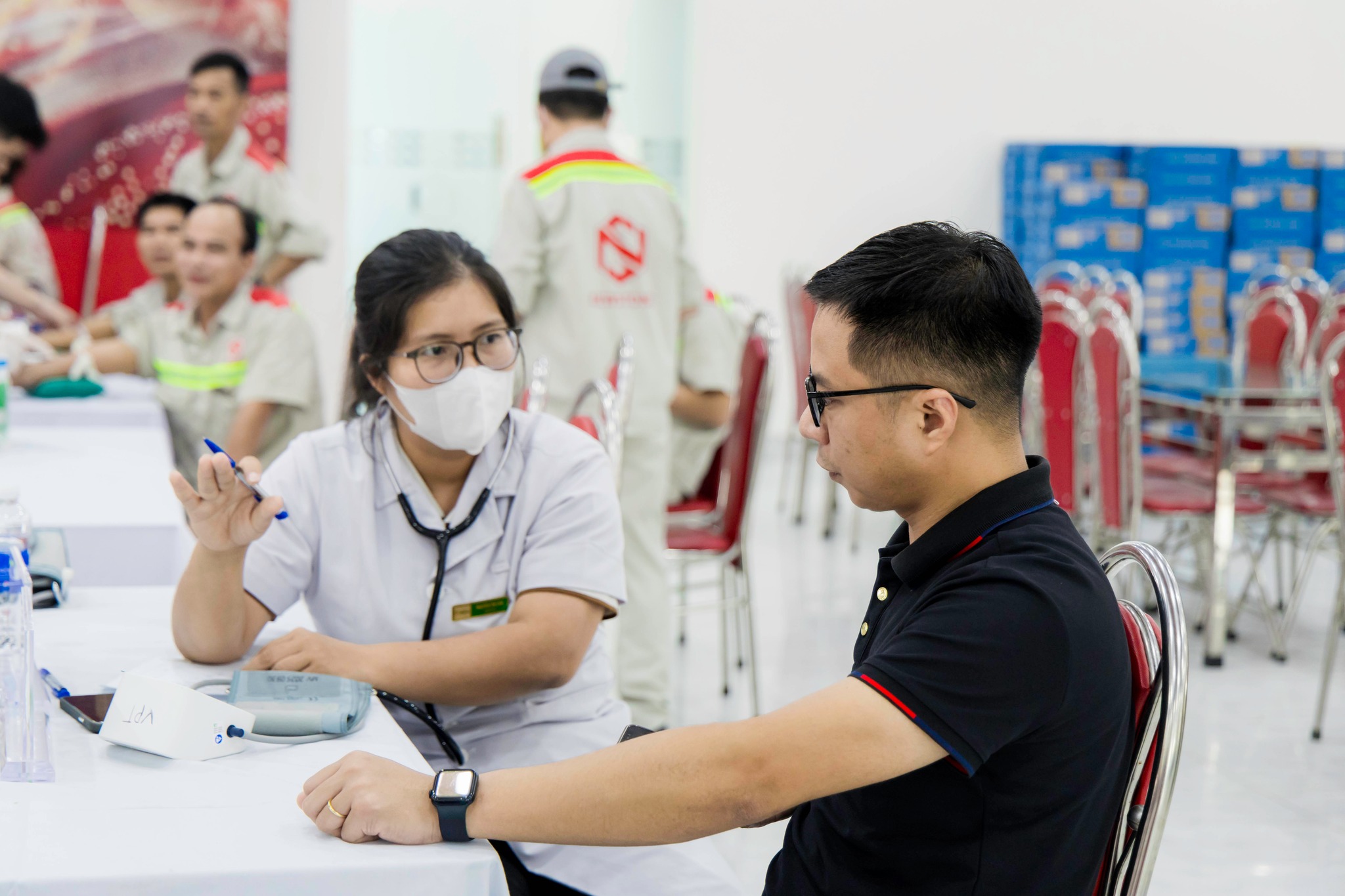 Hoạt động khám sức khỏe định kỳ góp phần nâng cao chất lượng chăm sóc sức khỏe và đảm bảo an toàn lao động cho doanh nghiệp.