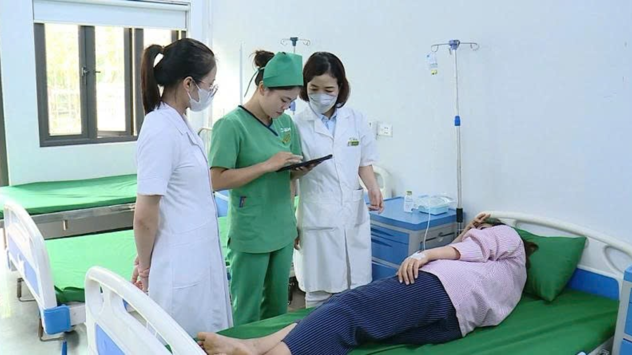 Mục tiêu cụ thể là đến hết năm 2026, toàn dân được khám sức khỏe định kỳ hoặc sàng lọc miễn phí và có sổ sức khỏe điện tử