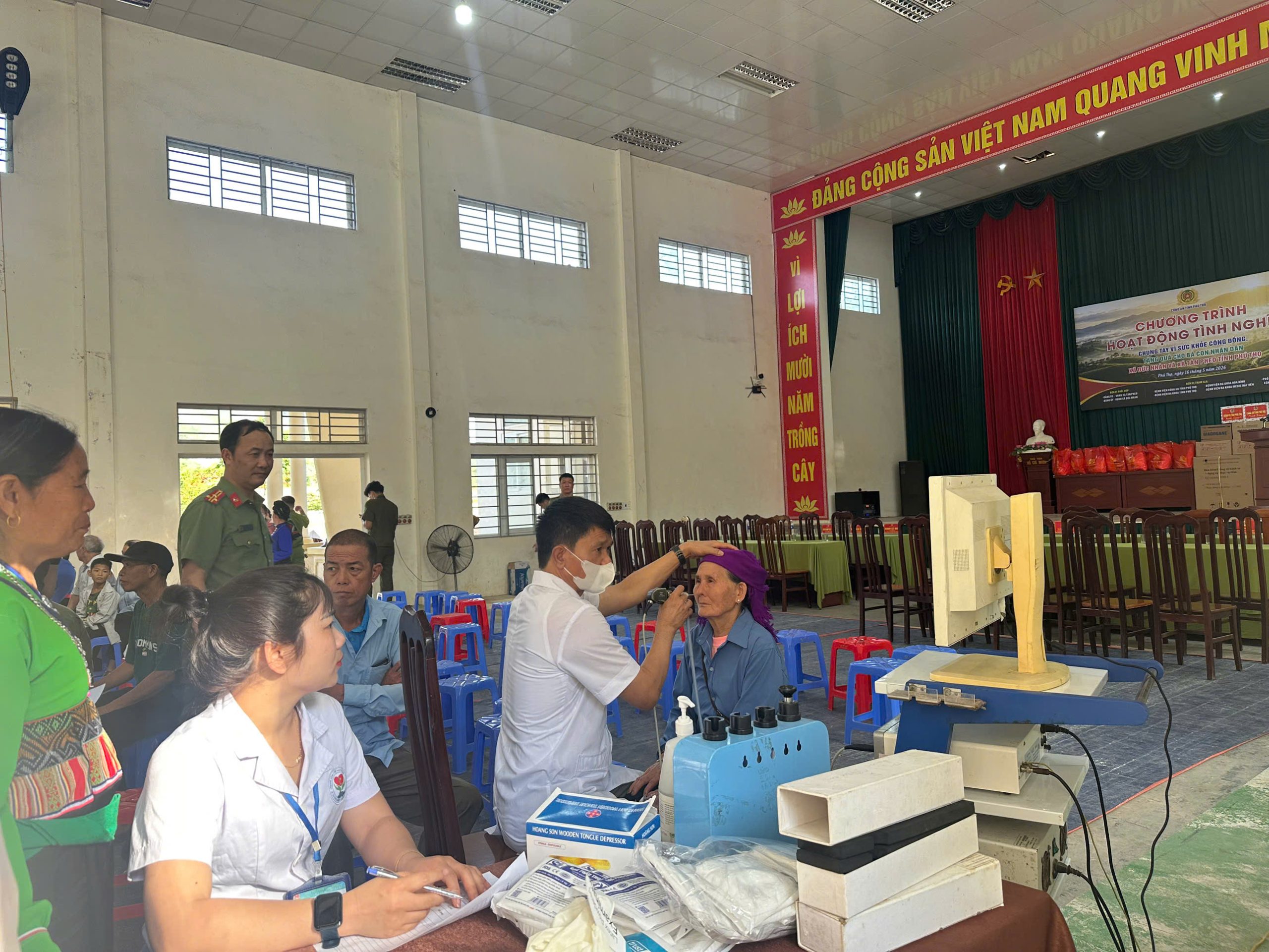 Hoạt động thiện nguyện thể hiện tinh thần trách nhiệm xã hội và sứ mệnh chăm sóc sức khỏe cộng đồng của Medic.