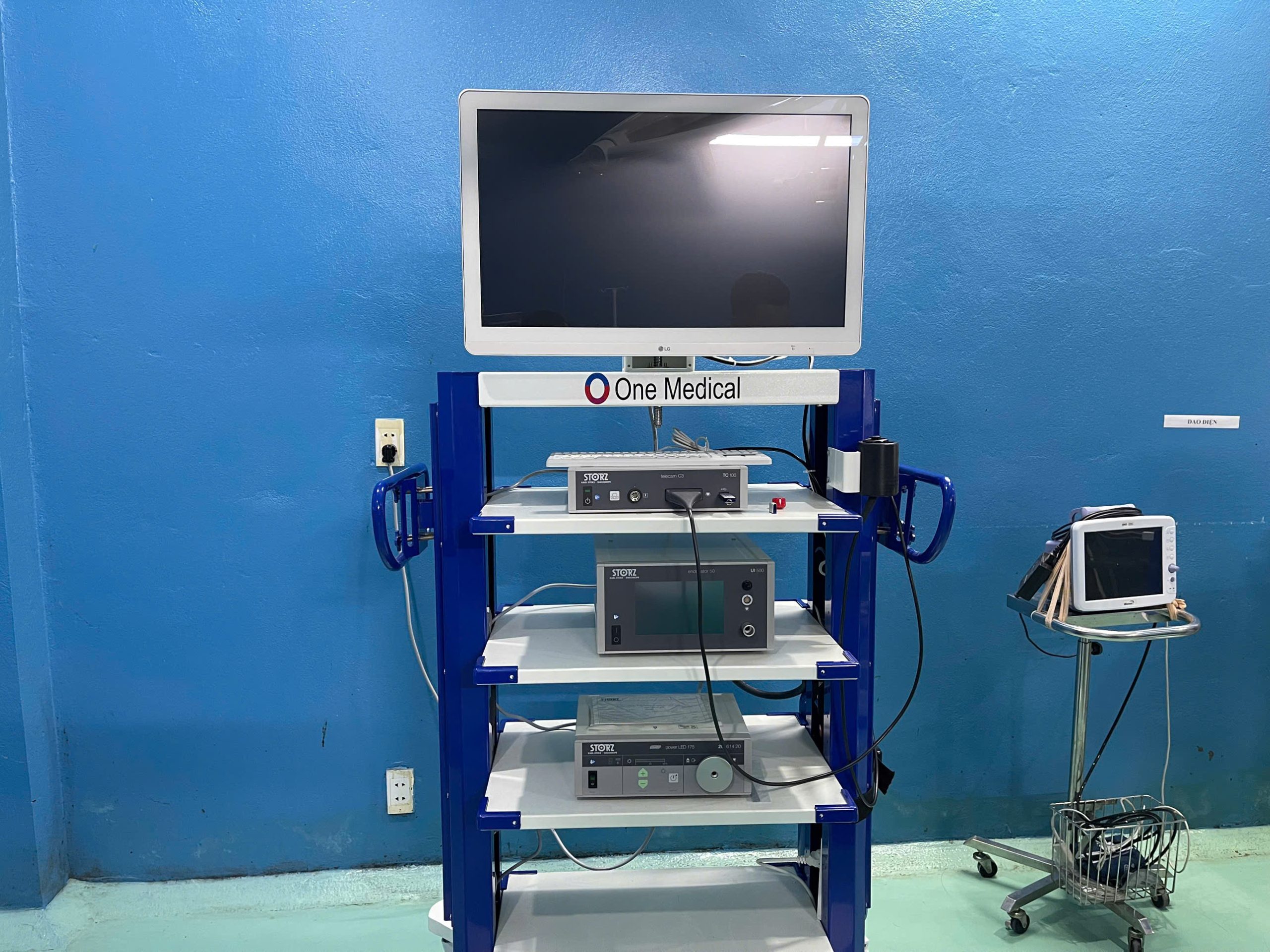 Hệ thống phẫu thuật nội soi ổ bụng Full HD Telecam C3 hiện đại được đầu tư tại Khoa Ngoại – Bệnh viện Đa khoa Medic Hải Tiến.