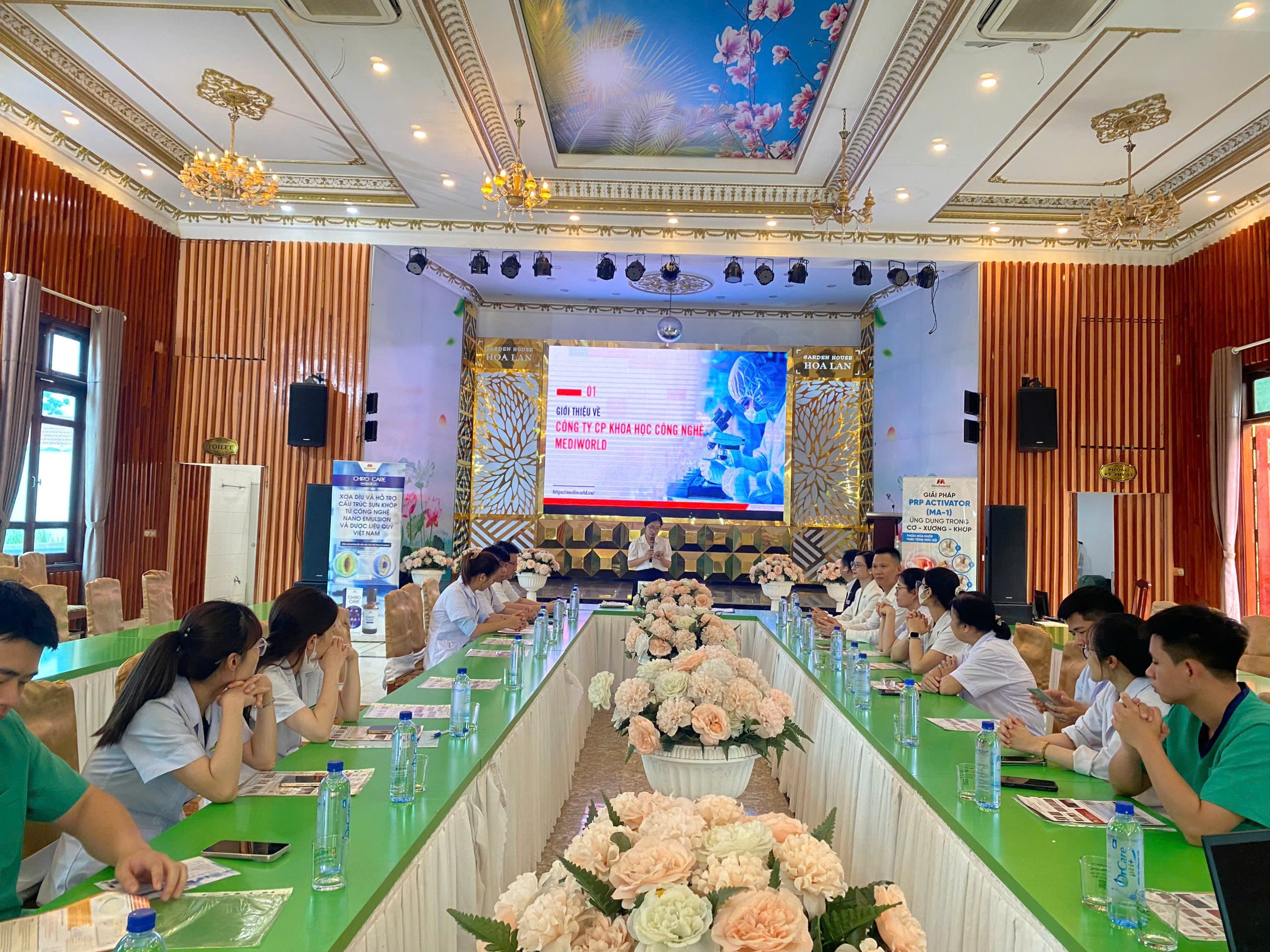 Toàn cảnh hội thảo khoa học ứng dụng PRP tại Bệnh viện Đa khoa Medic Hải Tiến chiều 16/4.